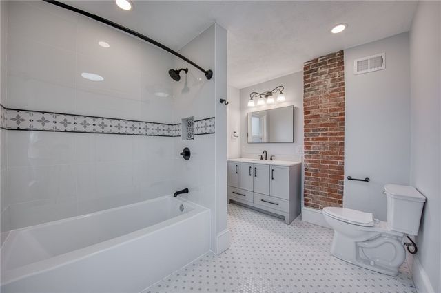 319 Mckim St, Zelienople Boro, PA 16063