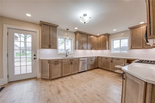 319 Mckim St, Zelienople Boro, PA 16063