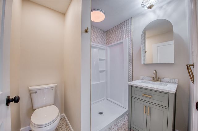 319 Mckim St, Zelienople Boro, PA 16063