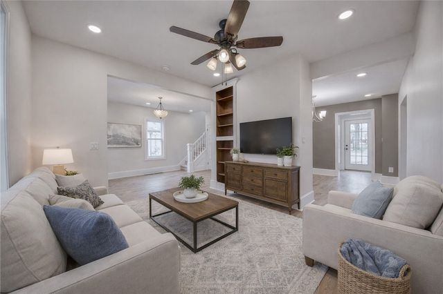 319 Mckim St, Zelienople Boro, PA 16063