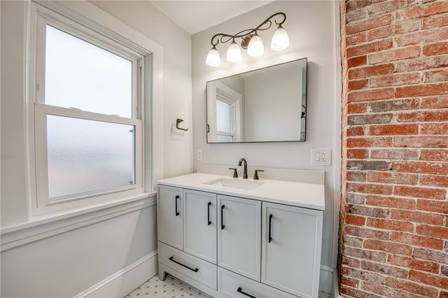 319 Mckim St, Zelienople Boro, PA 16063