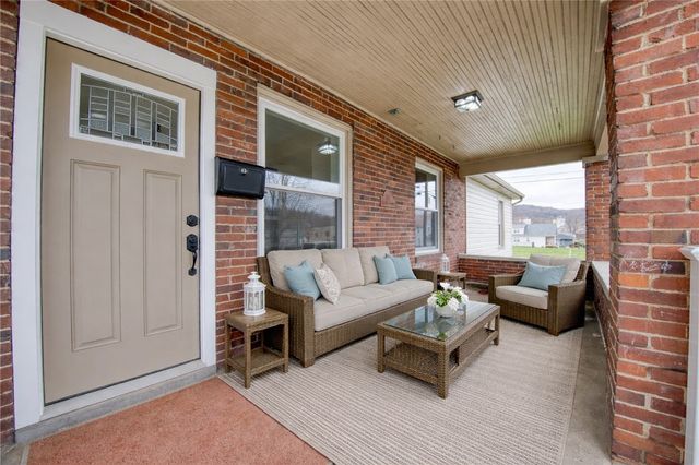 319 Mckim St, Zelienople Boro, PA 16063