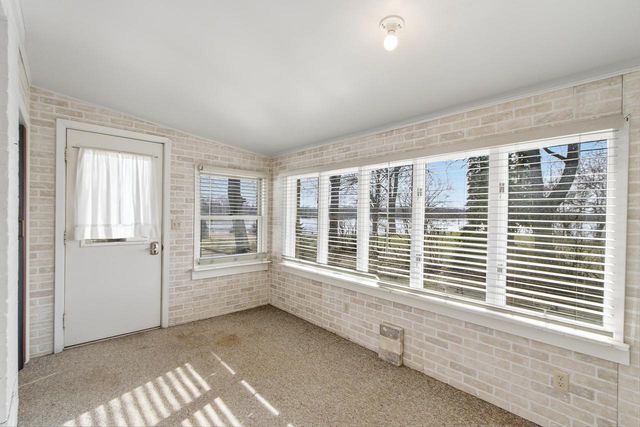 809 W Edgewater Street, Portage, WI 53901