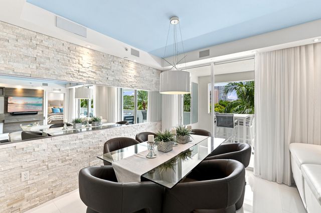 17100 N BAY Road 1401, Sunny Isles Beach, FL 33160