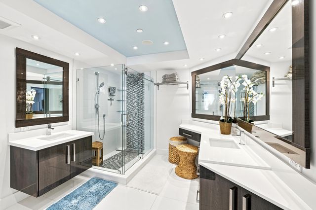 17100 N BAY Road 1401, Sunny Isles Beach, FL 33160
