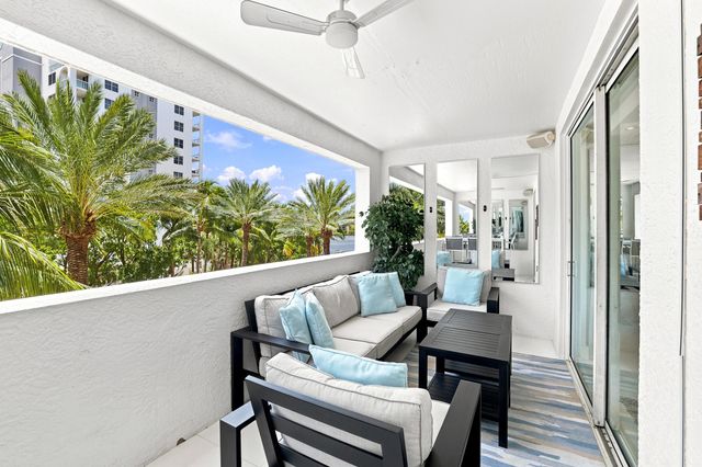 17100 N BAY Road 1401, Sunny Isles Beach, FL 33160