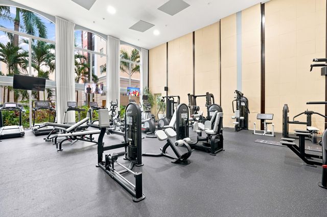 17100 N BAY Road 1401, Sunny Isles Beach, FL 33160