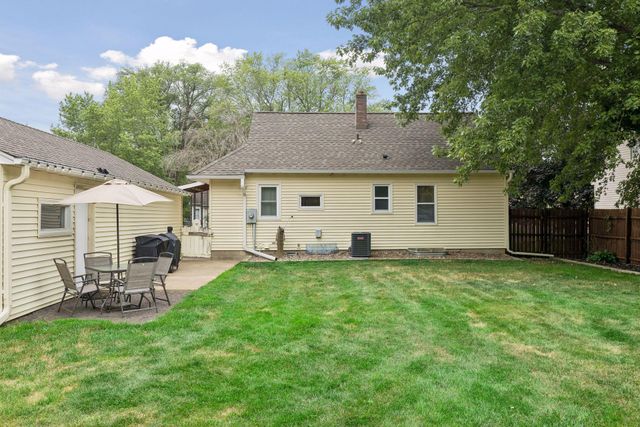 6 Pine Drive, Circle Pines, MN 55014