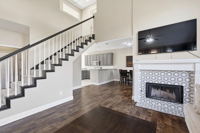 2094 Montclair Lane, Lewisville, TX 75067