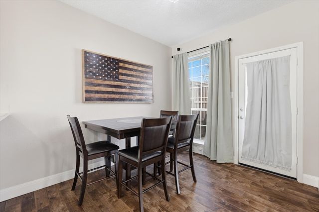 2094 Montclair Lane, Lewisville, TX 75067