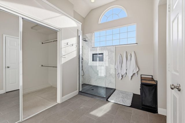 2094 Montclair Lane, Lewisville, TX 75067