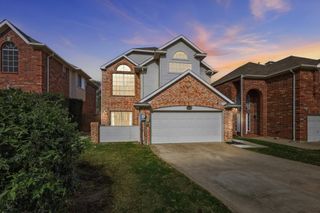 2094 Montclair Lane, Lewisville, TX 75067