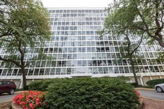 601 E 32nd Street 1002, Chicago, IL 60616