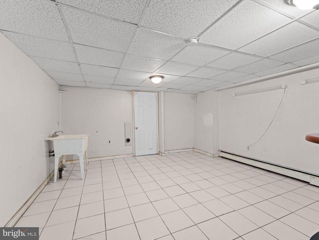 3552 CHIPPENDALE AVE, Philadelphia, PA 19136