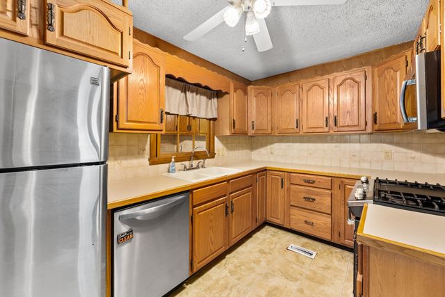 2222 S Millwood, Wichita, KS 67213