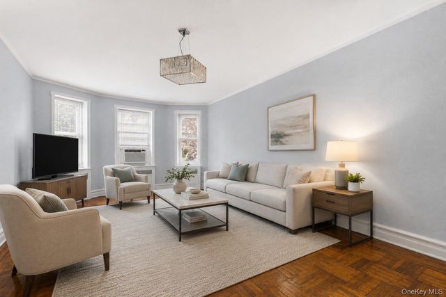 100 P Avenue 1, Brooklyn, NY 11204