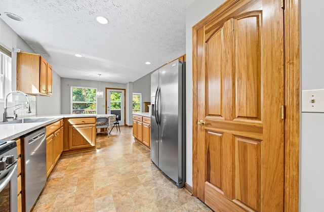 7963 Brianna Drive, Blacklick, OH 43004