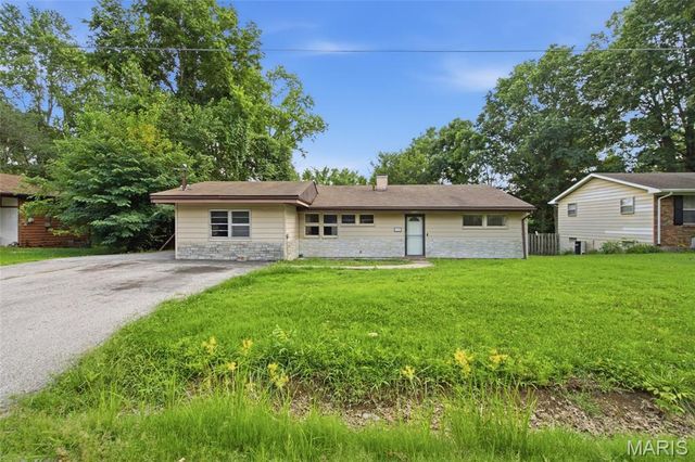 620 Belvedere Drive, Belleville, IL 62223