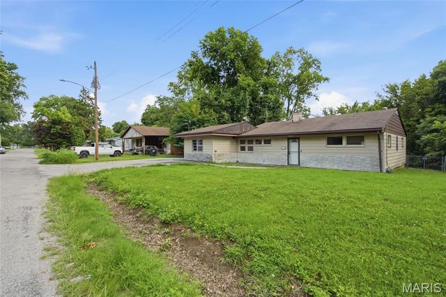 620 Belvedere Drive, Belleville, IL 62223