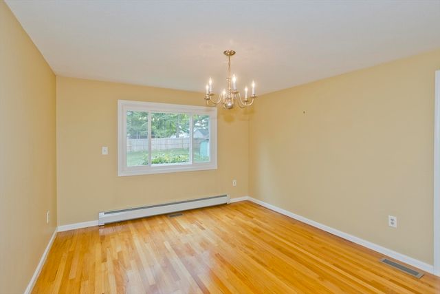 236 Forest Glen, West Springfield, MA 01089