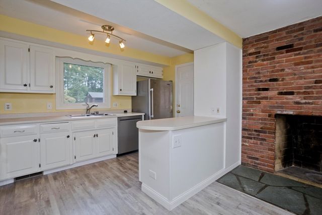 236 Forest Glen, West Springfield, MA 01089