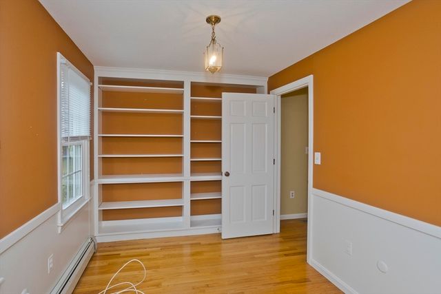 236 Forest Glen, West Springfield, MA 01089