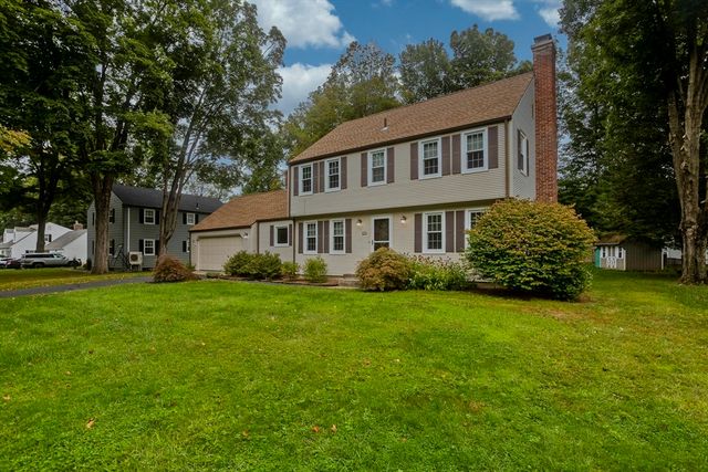 236 Forest Glen, West Springfield, MA 01089