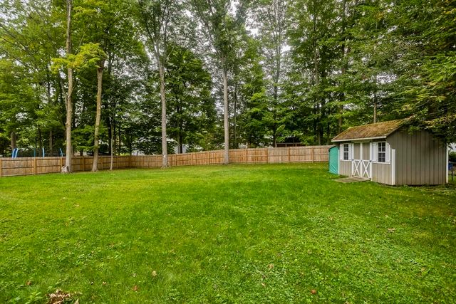 236 Forest Glen, West Springfield, MA 01089