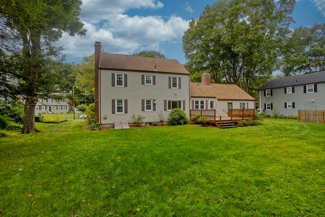 236 Forest Glen, West Springfield, MA 01089