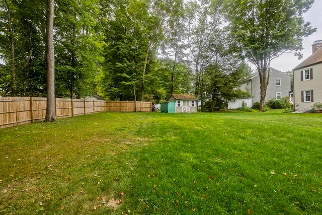 236 Forest Glen, West Springfield, MA 01089