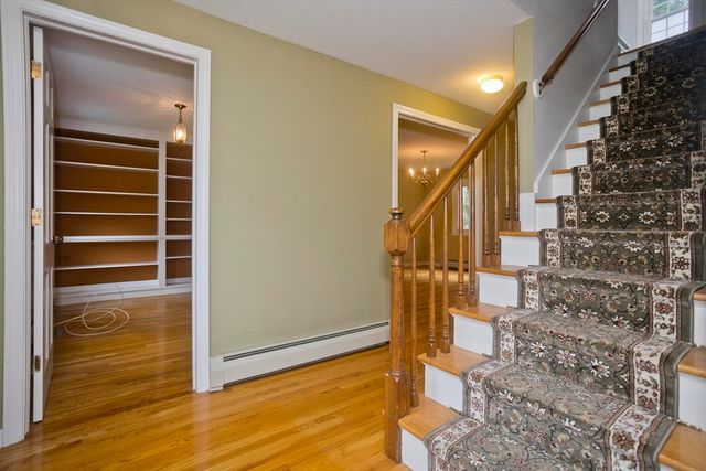 236 Forest Glen, West Springfield, MA 01089