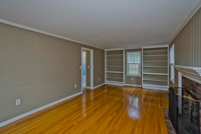 236 Forest Glen, West Springfield, MA 01089