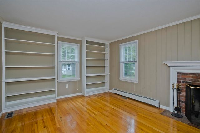 236 Forest Glen, West Springfield, MA 01089