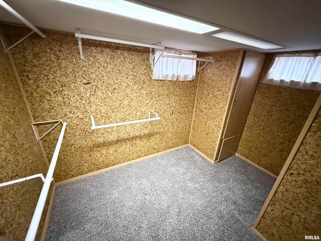 3611 N AVALON Place, Peoria, IL 61604