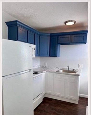 56 Johnson 16, Lynn, MA 01902