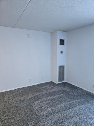 6710 Vernon Avenue S 209, Edina, MN 55436