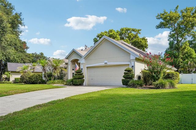 19323 PARK PLACE BOULEVARD, Eustis, FL 32736