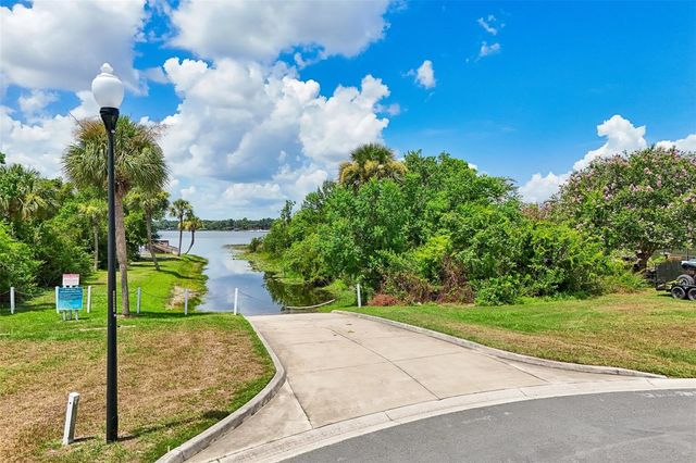 19323 PARK PLACE BOULEVARD, Eustis, FL 32736