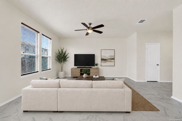 4272 GALE MDWS, New Braunfels, TX 78130