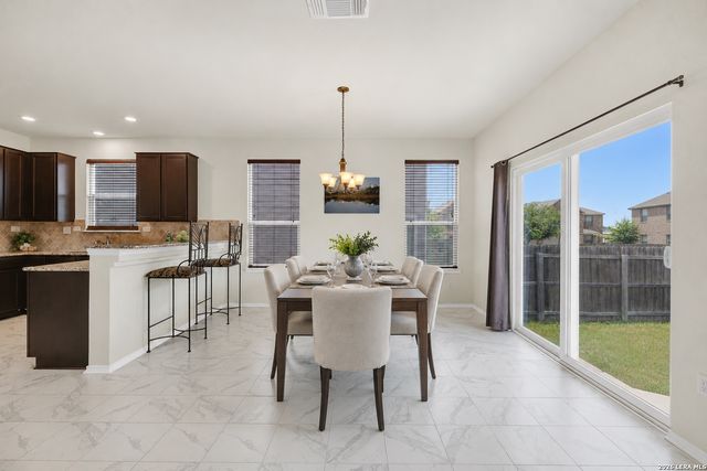 4272 GALE MDWS, New Braunfels, TX 78130
