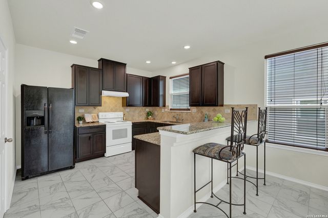 4272 GALE MDWS, New Braunfels, TX 78130
