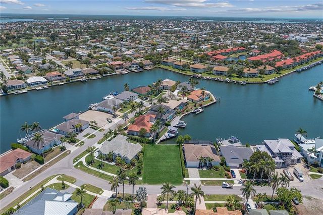 269 Bass CT, Marco Island, FL 34145