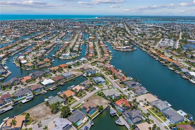 269 Bass CT, Marco Island, FL 34145