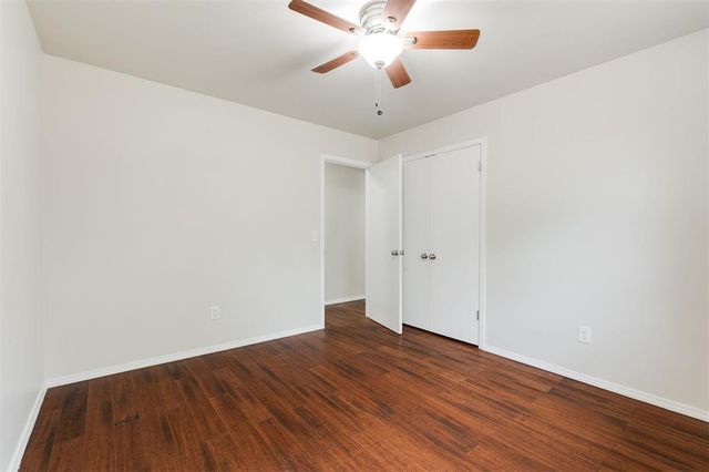 10237 Stoneham Avenue, Oklahoma City, OK 73120