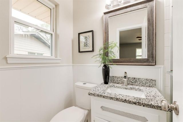 10237 Stoneham Avenue, Oklahoma City, OK 73120