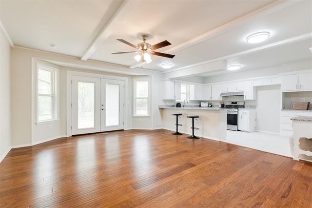 10237 Stoneham Avenue, Oklahoma City, OK 73120