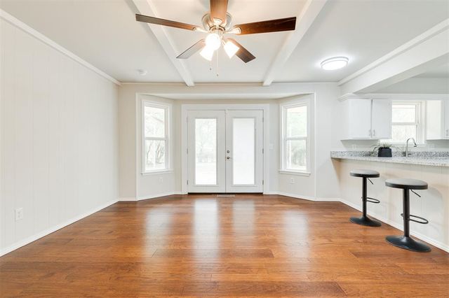 10237 Stoneham Avenue, Oklahoma City, OK 73120