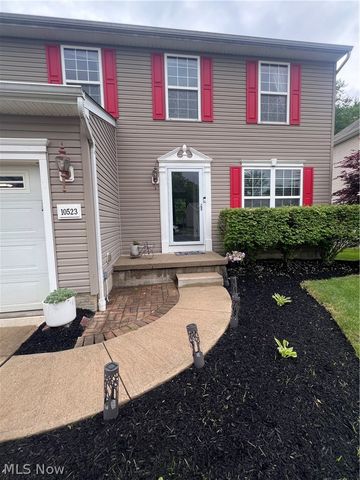 10523 Herrington Drive, Aurora, OH 44202