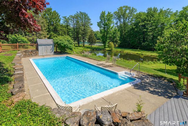 6 Brinsmade Lane, Sherman, CT 06784