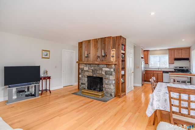 6 Brinsmade Lane, Sherman, CT 06784